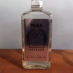 Dose Cachaça Prata Reserva Especial - Dias Cachaçaria
